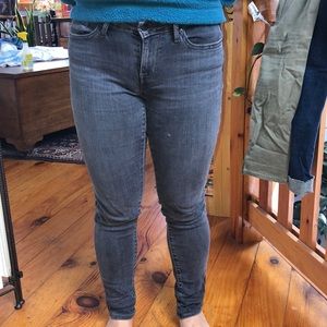 811 Curvy Levi Jeans